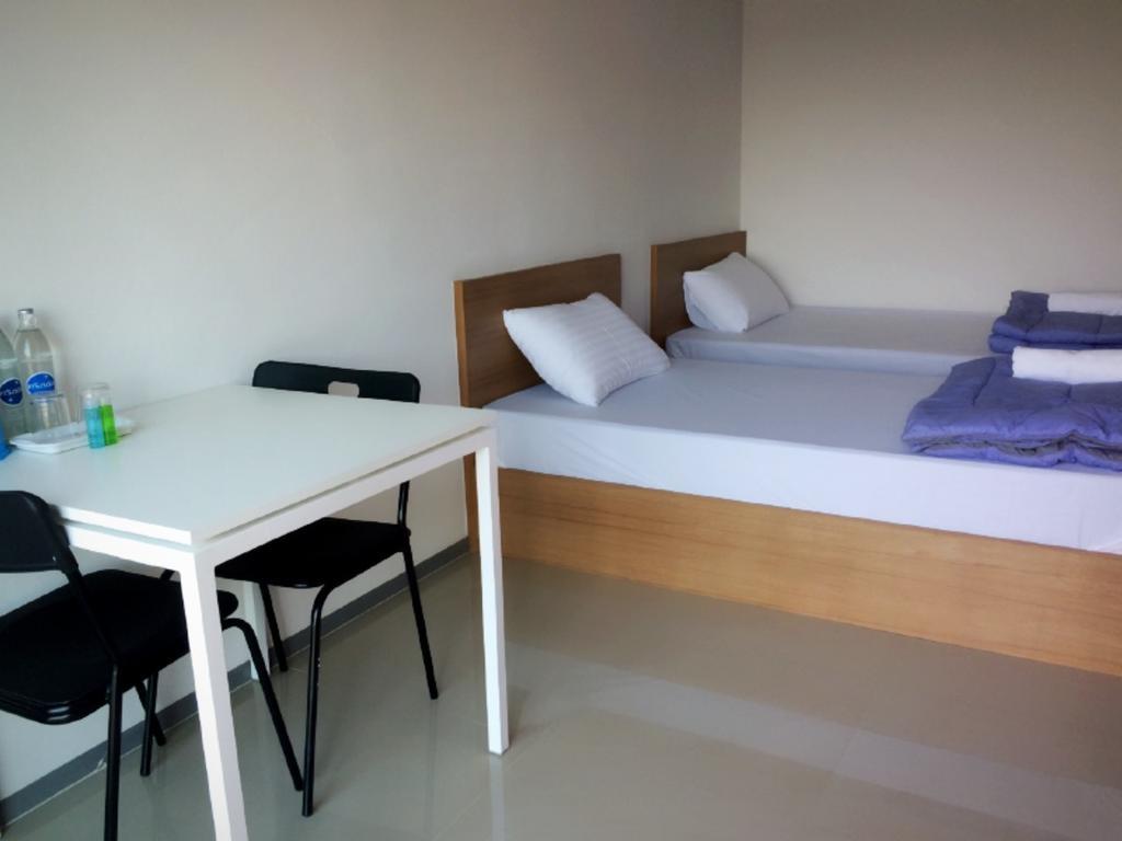 Promsook Apartment Чонбури Номер фото