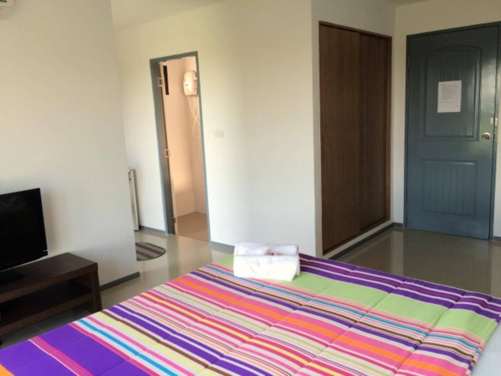 Promsook Apartment Чонбури Номер фото