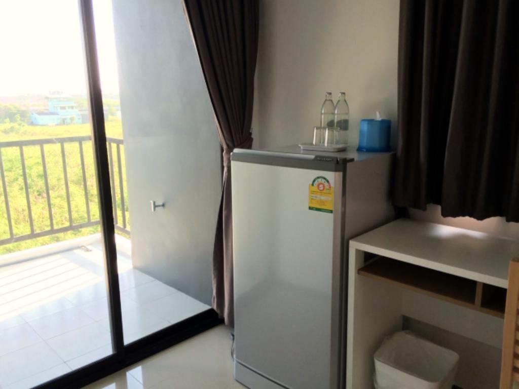 Promsook Apartment Чонбури Номер фото
