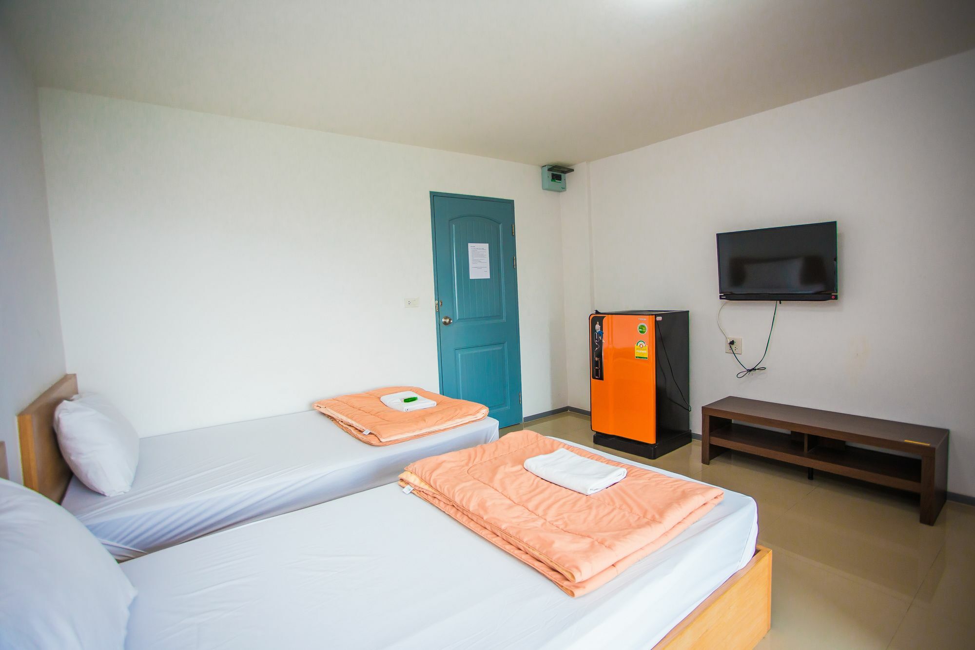 Promsook Apartment Чонбури Экстерьер фото