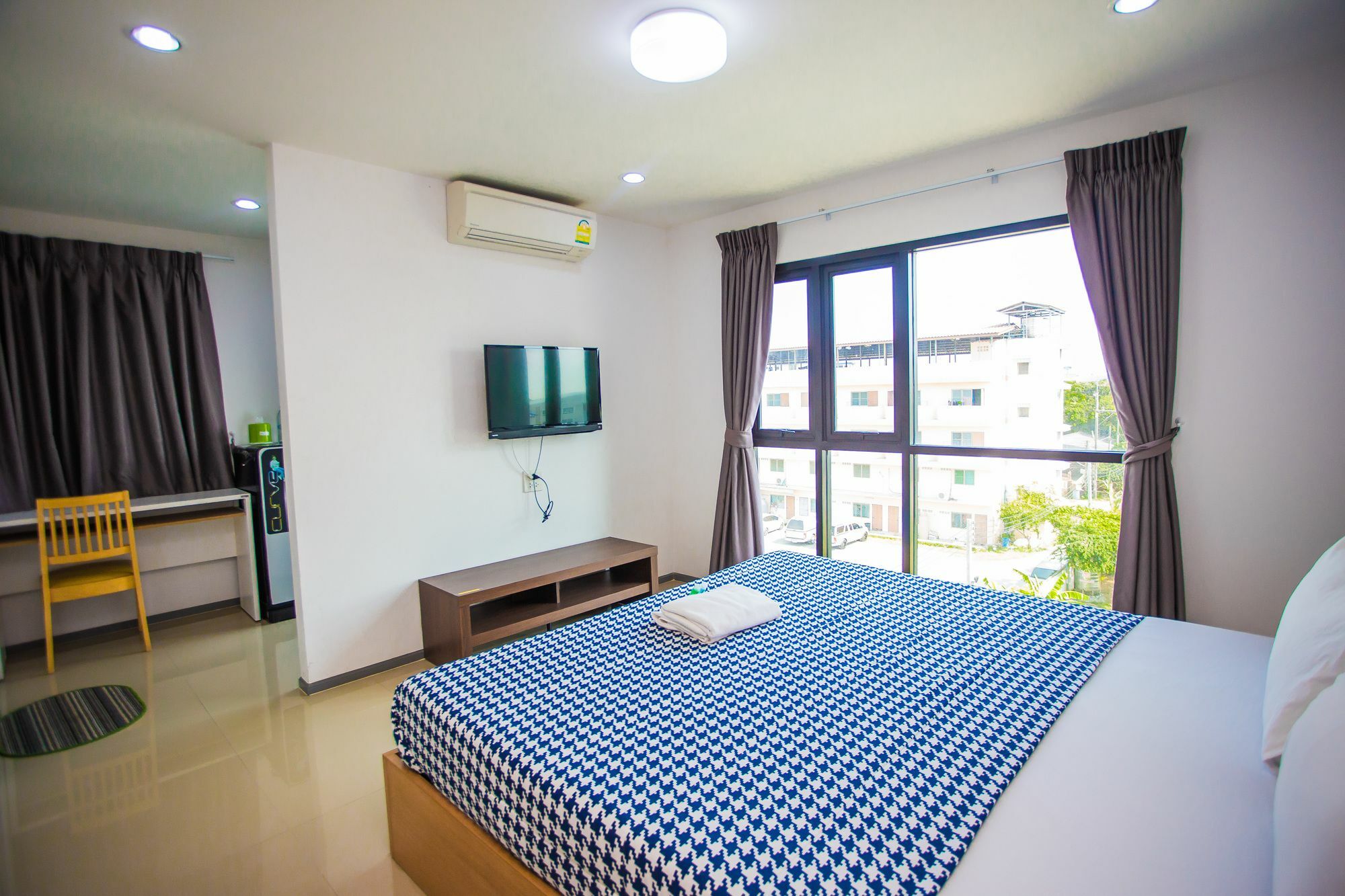 Promsook Apartment Чонбури Экстерьер фото